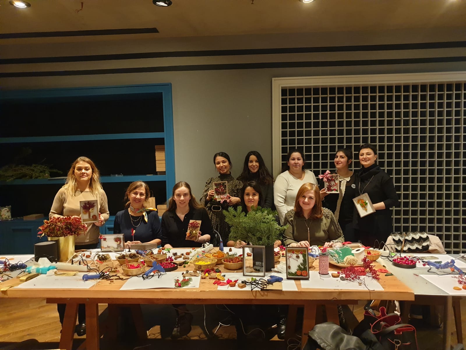 Mevsimsel tasarım atölyesi grup çalışması